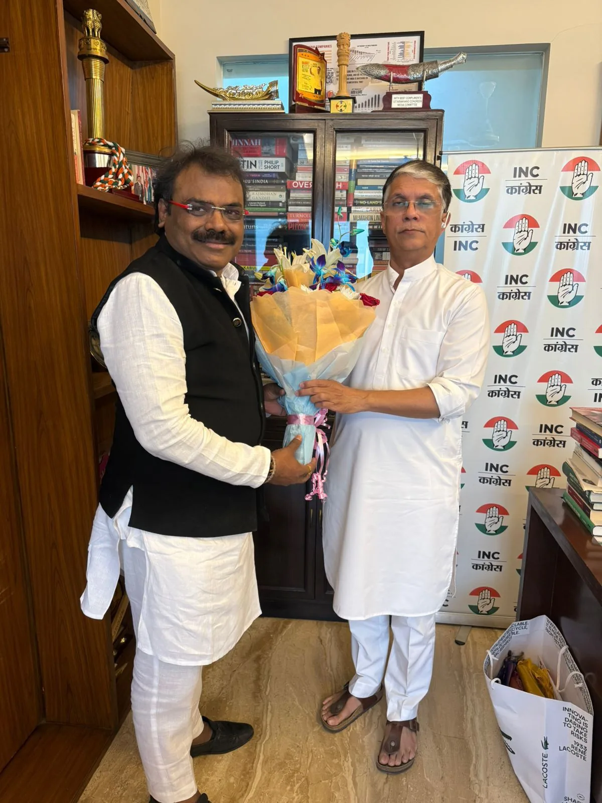 Dr. Shivanand Hulyalkar with Shri Pawan Khera of the Indian National Congress